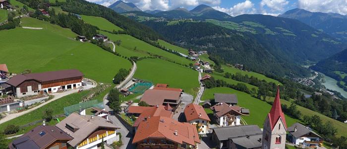 Spinges seen from above